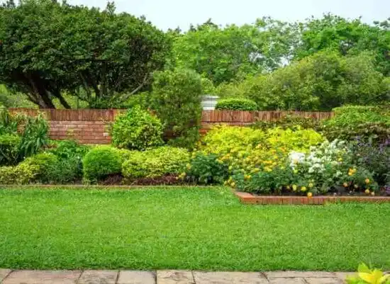 landscaping services Oak Ridge